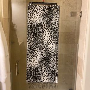 Black/Grey Cheetah Print Scarf